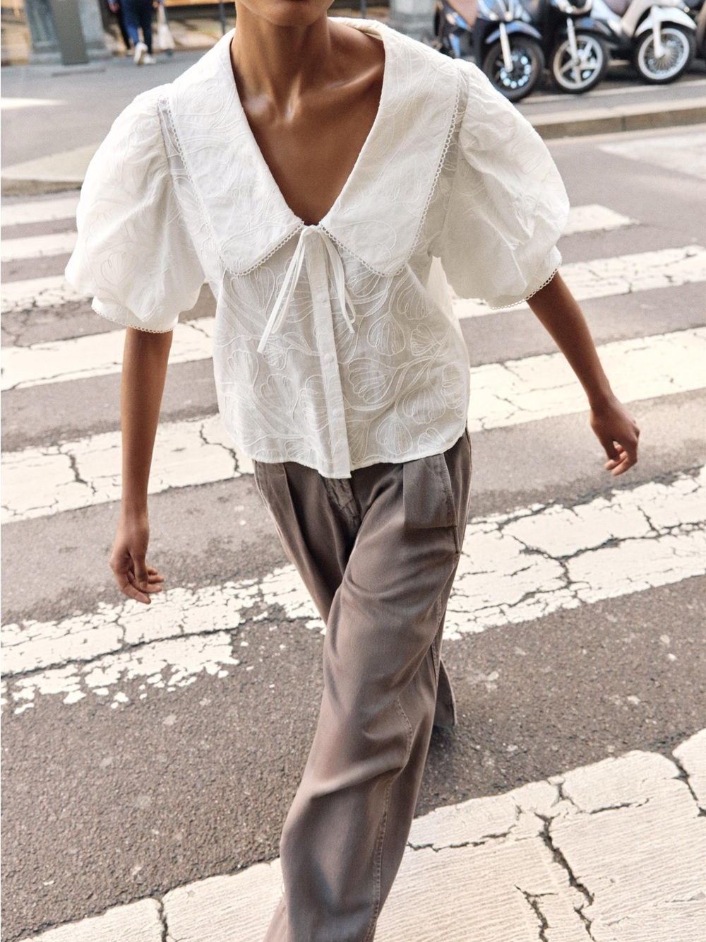 Zara Brandnew S- White Eyelet Tie-Collar Puff Sleeve Blouse - Picture 6 of 7